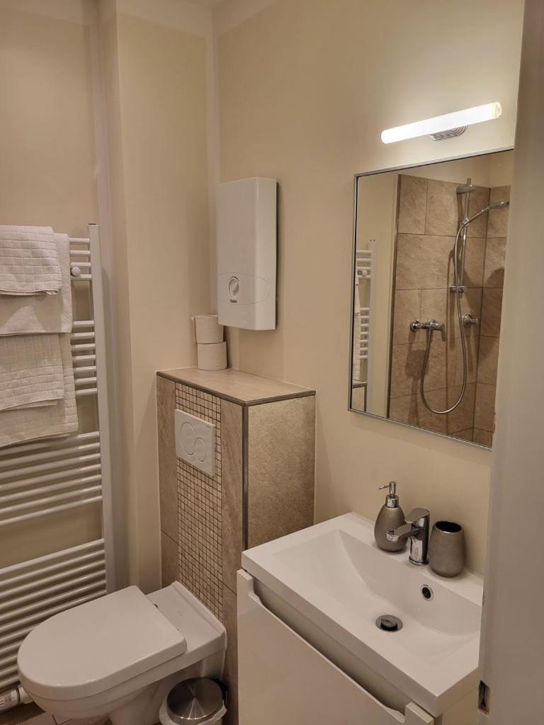 Design Apartment Naehe Duesseldorf 克雷费尔德 外观 照片